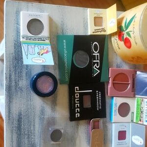 Sample Shadows Assortment Earthy Neutral Tones/ New Condition